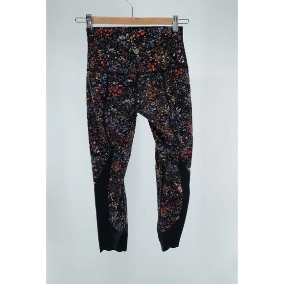 Lululemon Wunder Under Crop II (Special Edition) *Scallop 24" Flowerescent Multi - Picture 4 of 9